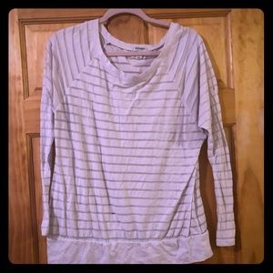 White stripped long sleeve tee